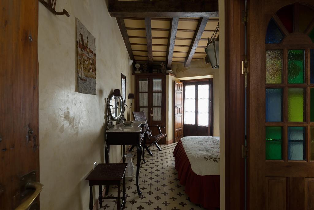 Holi-Rent Historic House Next To The Alcazar Apartment Sevilla Bagian luar foto